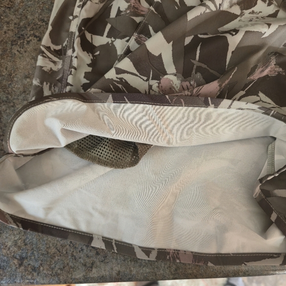 NWT Columbia Pleasant Creek Stretch Shorts XL Floral Fossil Tropical UPF 50 3" - Picture 8 of 8